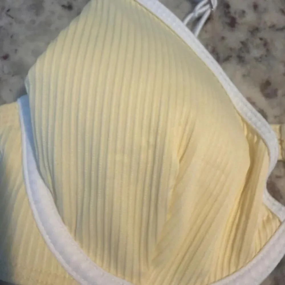 Hollister Yellow Ribbed Bikini Top NWT Size S White Trim Swimwear